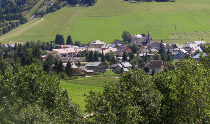 Vercors: belle saison estivale..cherche saisonniers pour la saison hivernale!