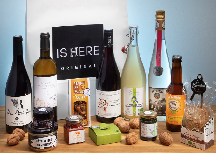 Une boutique IS HERE ORIGINAL au village de marques