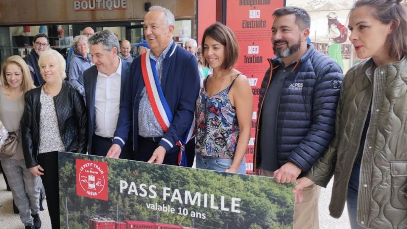 Le Petit Train de La Mure célèbre son 100 000e voyageur depuis sa réouverture